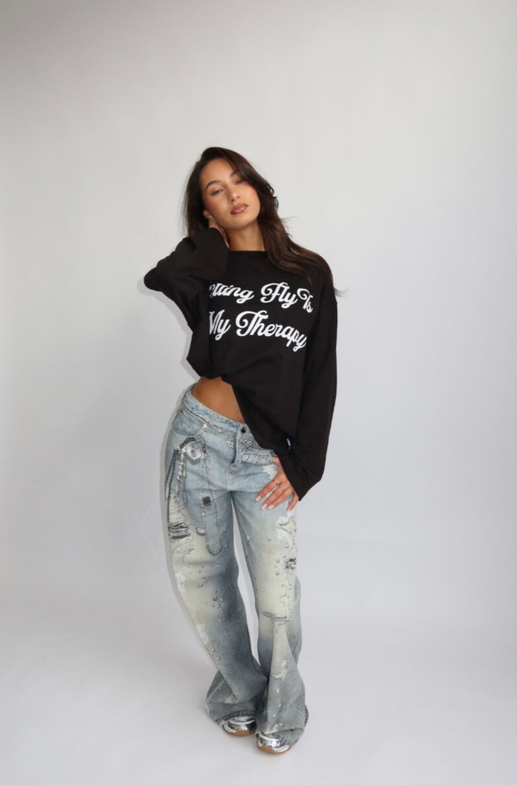 AW25 – GETTING FLY IS MY THERAPY – LONGSLEEVE – BLACK