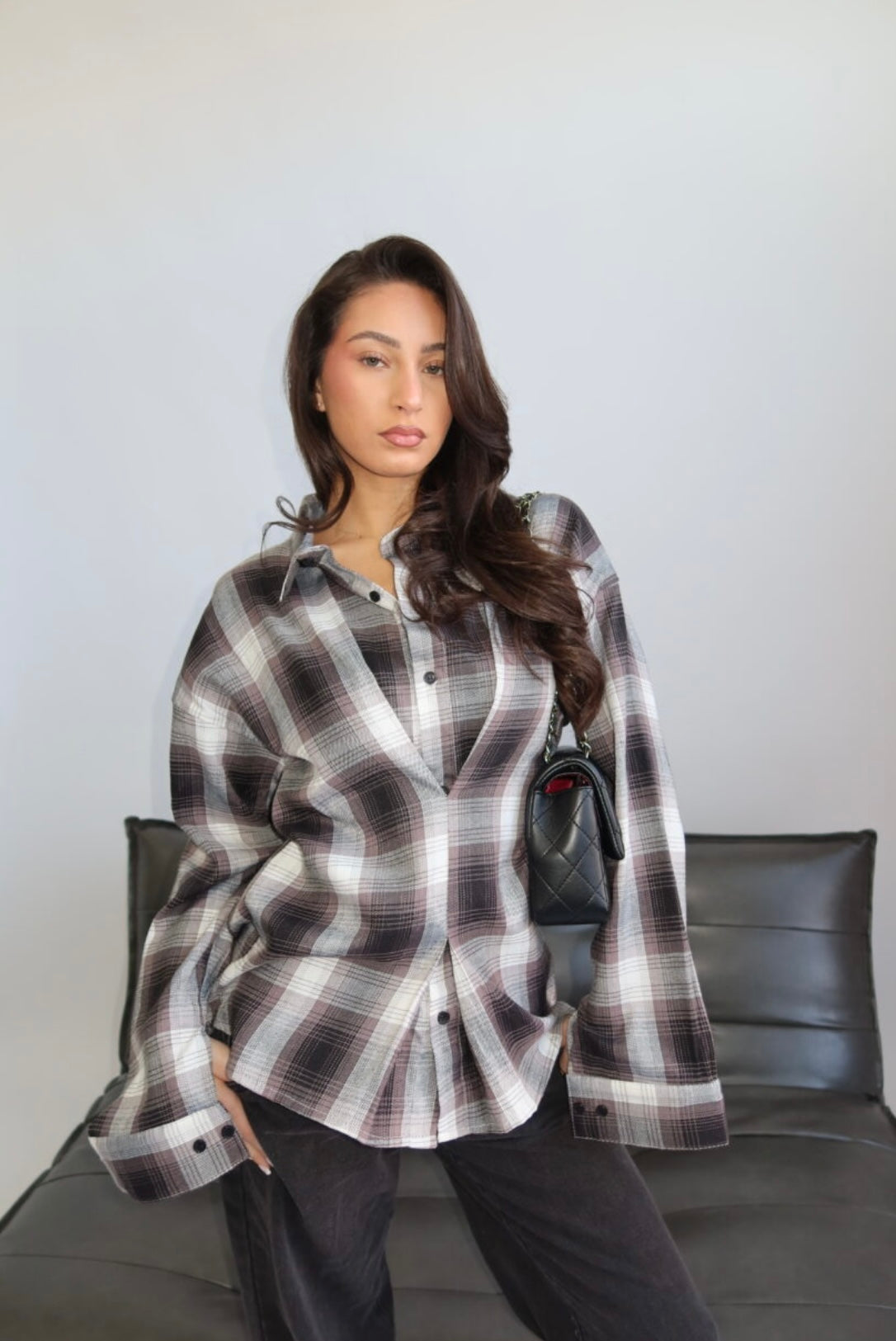 PRIORITY CHECKED BLOUSE WITH SNATCH DETAIL AT THE FRONT – DARK GRAY