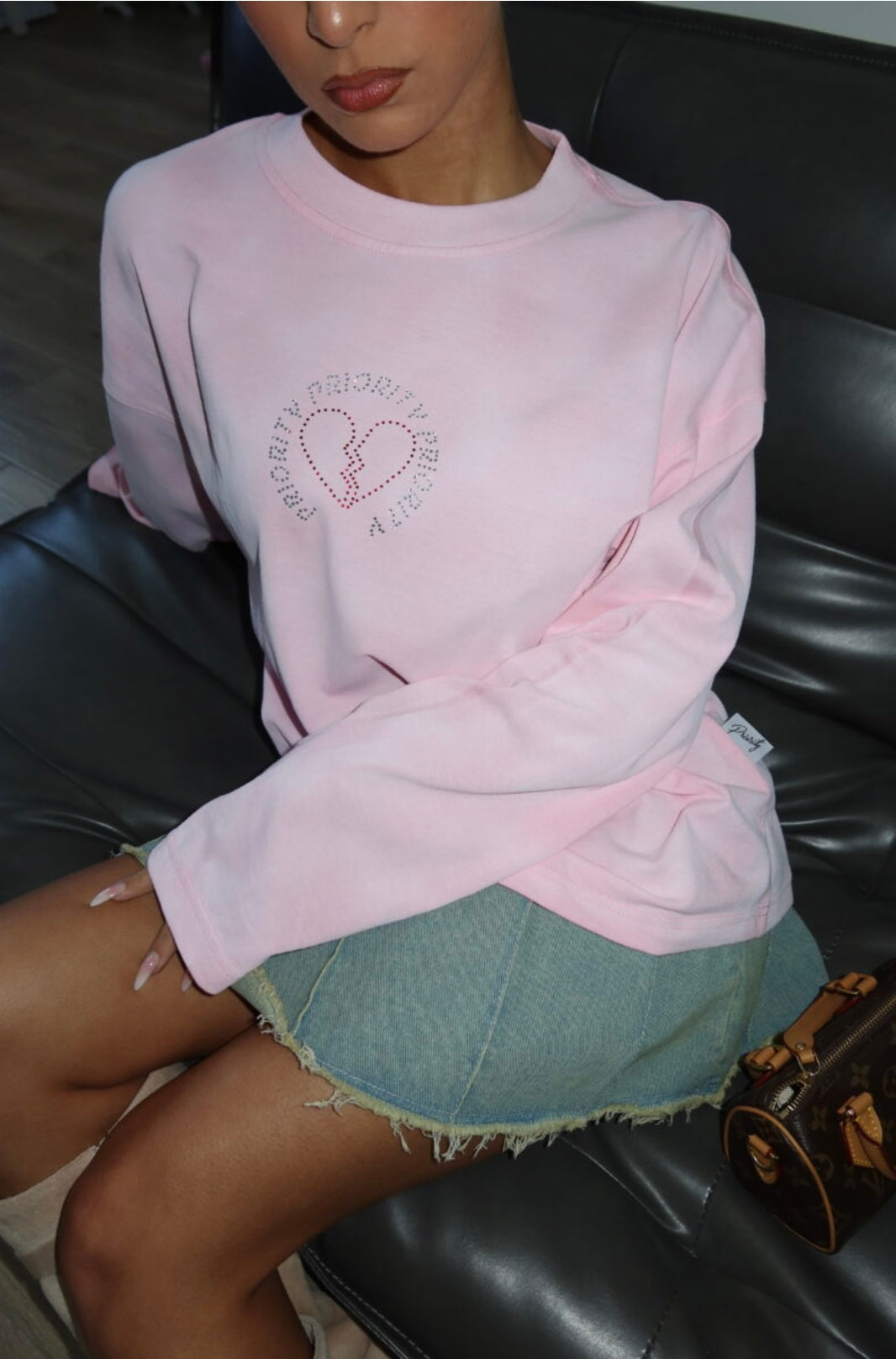 PRIORITY RHINESTONE LONGSLEEVE – WASHED PINK