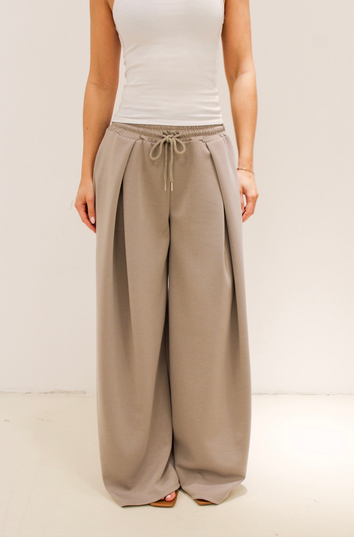 Barrel jogger - Taupe