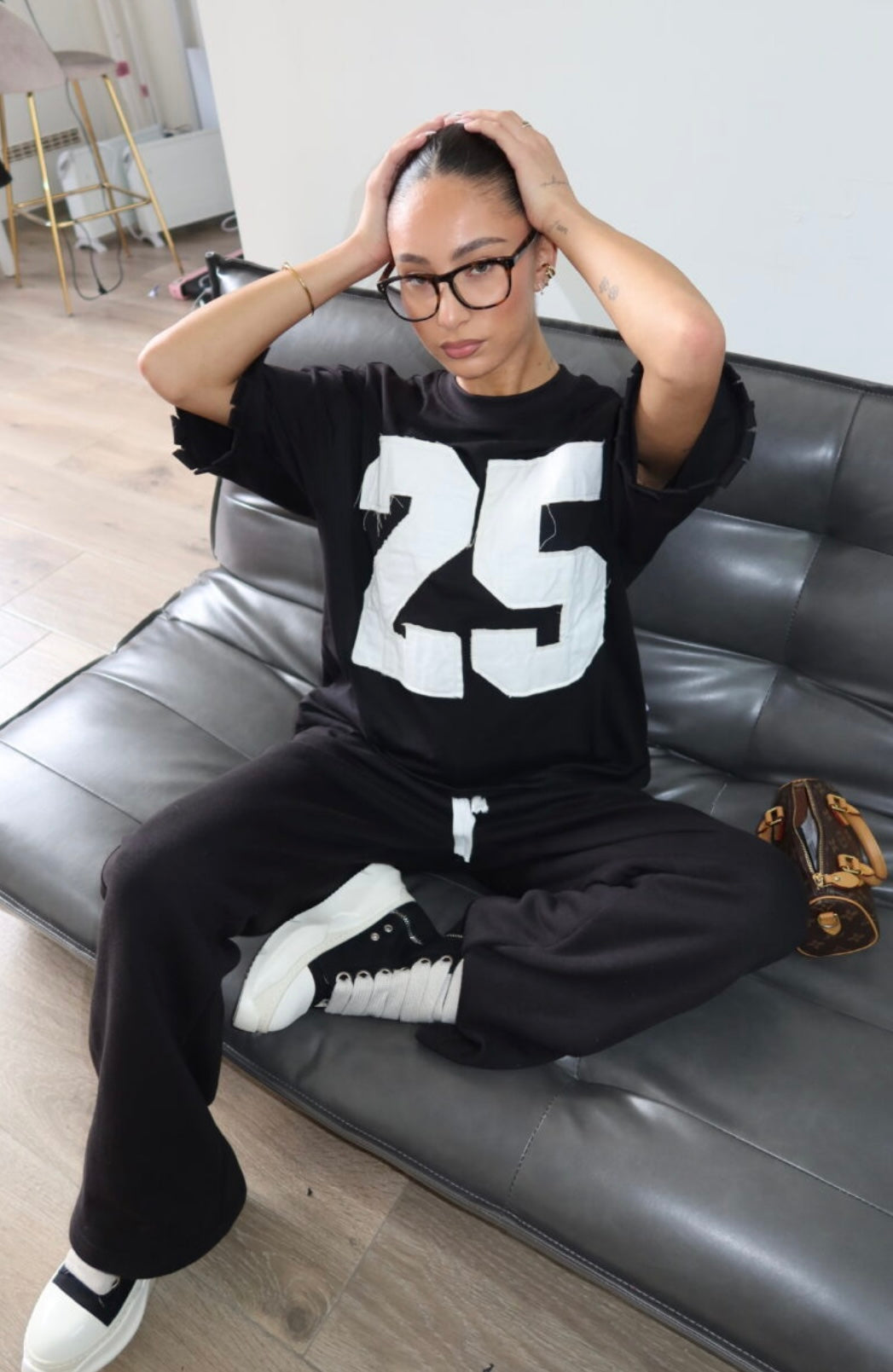 PRIORITY 25 ICONIC TEE – BLACK